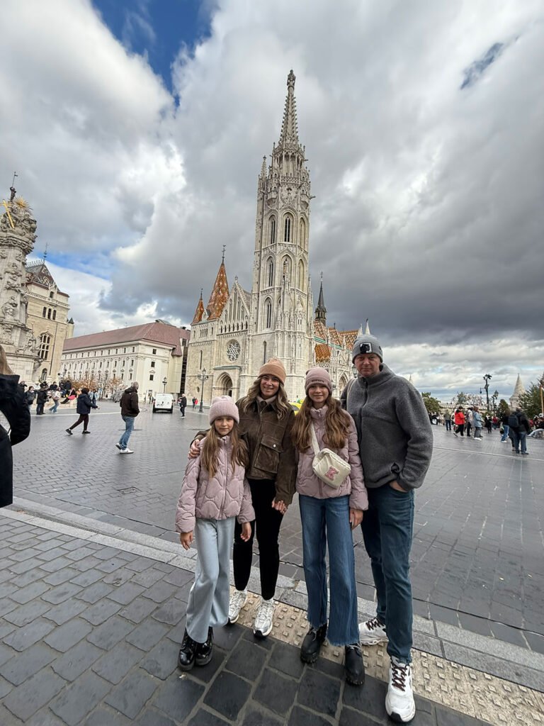 Familienausflug zur Fischerbastei in Budapest mit Kindern